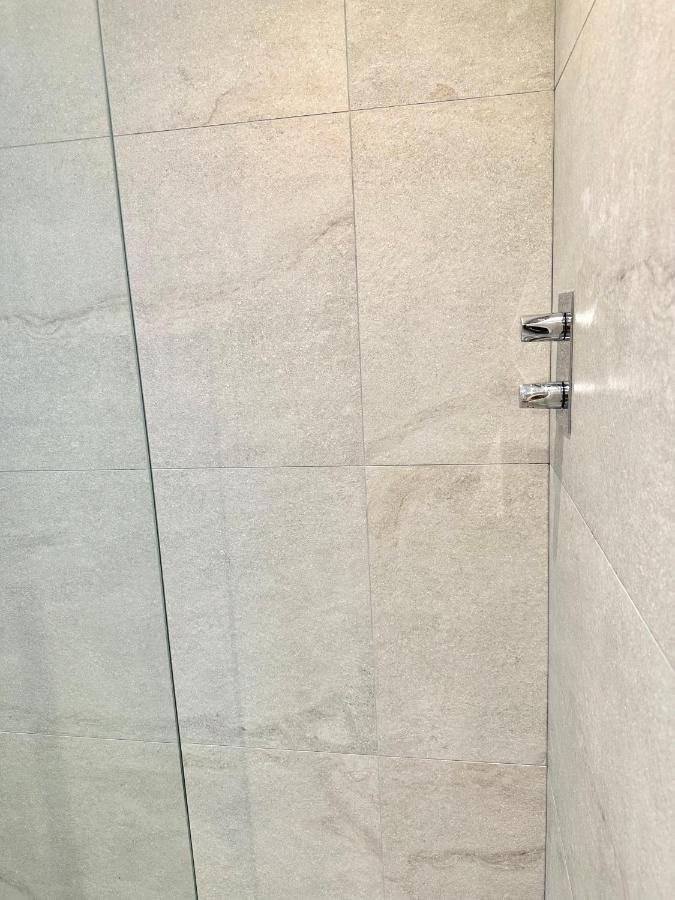 Little Vine - Beautiful Ground Floor Flat In South London Apartman Sutton  Kültér fotó