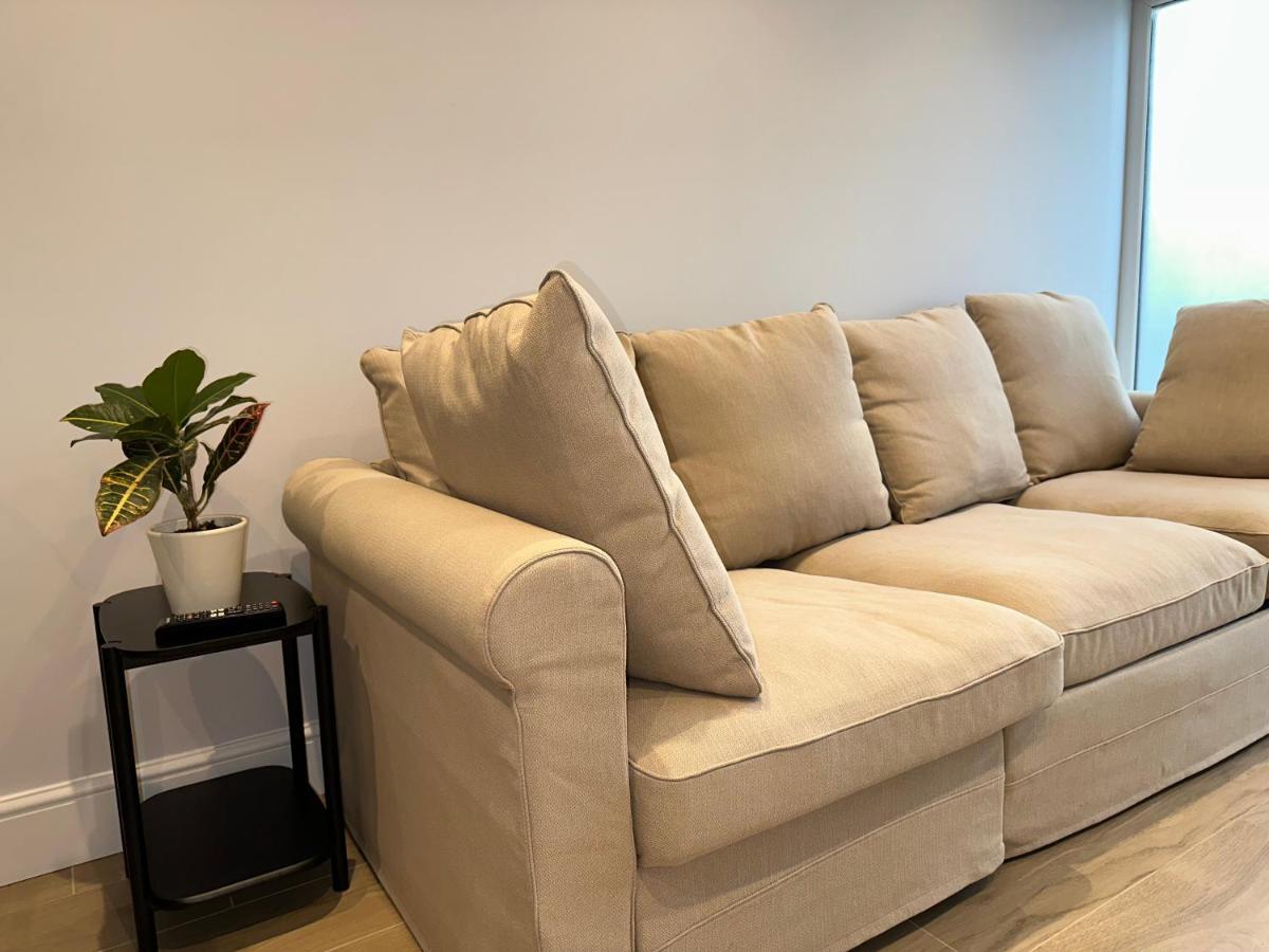 Little Vine - Beautiful Ground Floor Flat In South London Apartman Sutton  Kültér fotó